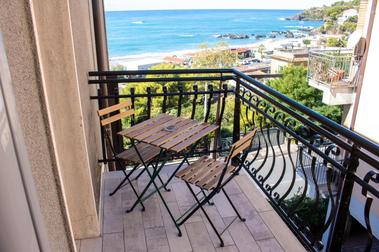 1531 Jackson B&B Scalea Extérieur photo